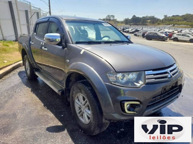 L200 TRITON 2015 