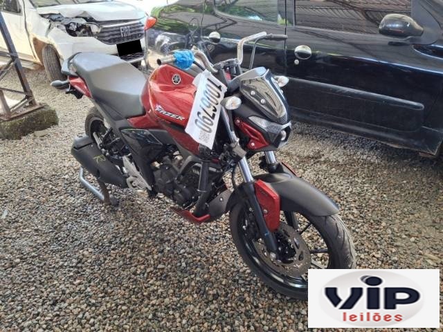 YAMAHA FZ15 2025 