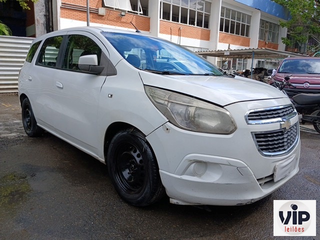 SPIN 1.8L MT LT 2013